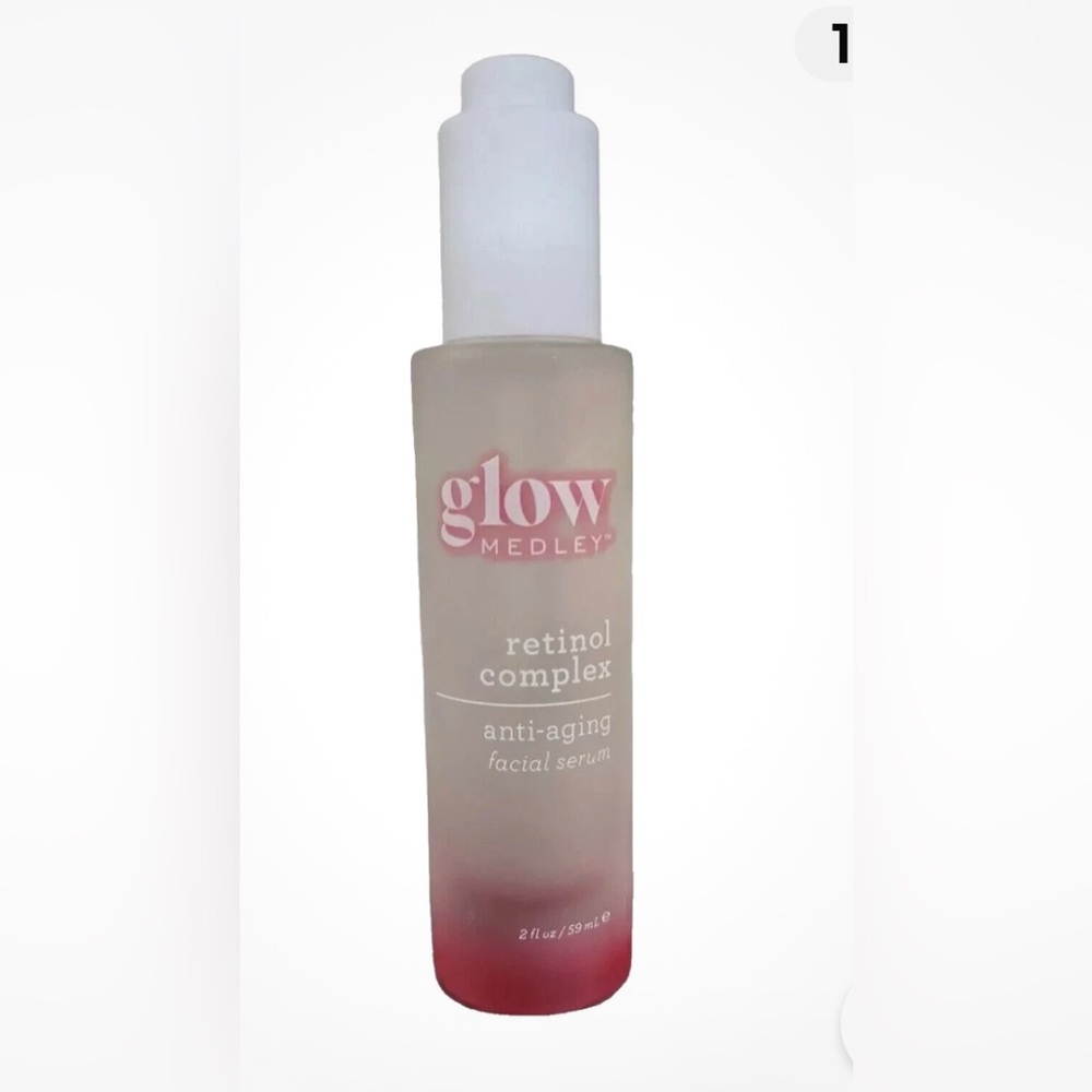 Retinol Complex Anti-Aging Facial Serum - Pink and White
